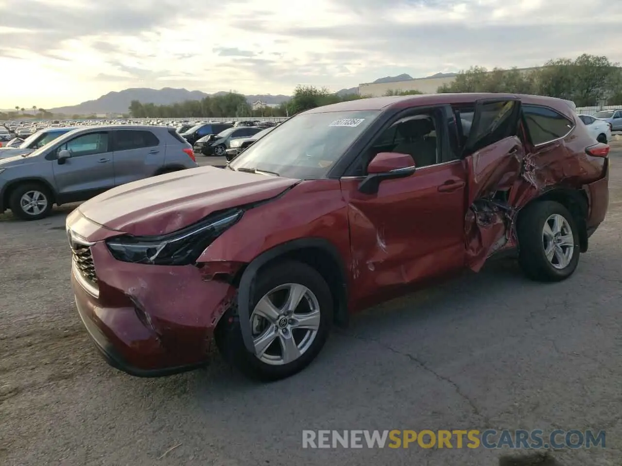1 Photograph of a damaged car 5TDZZRAH3NS545975 TOYOTA HIGHLANDER 2022