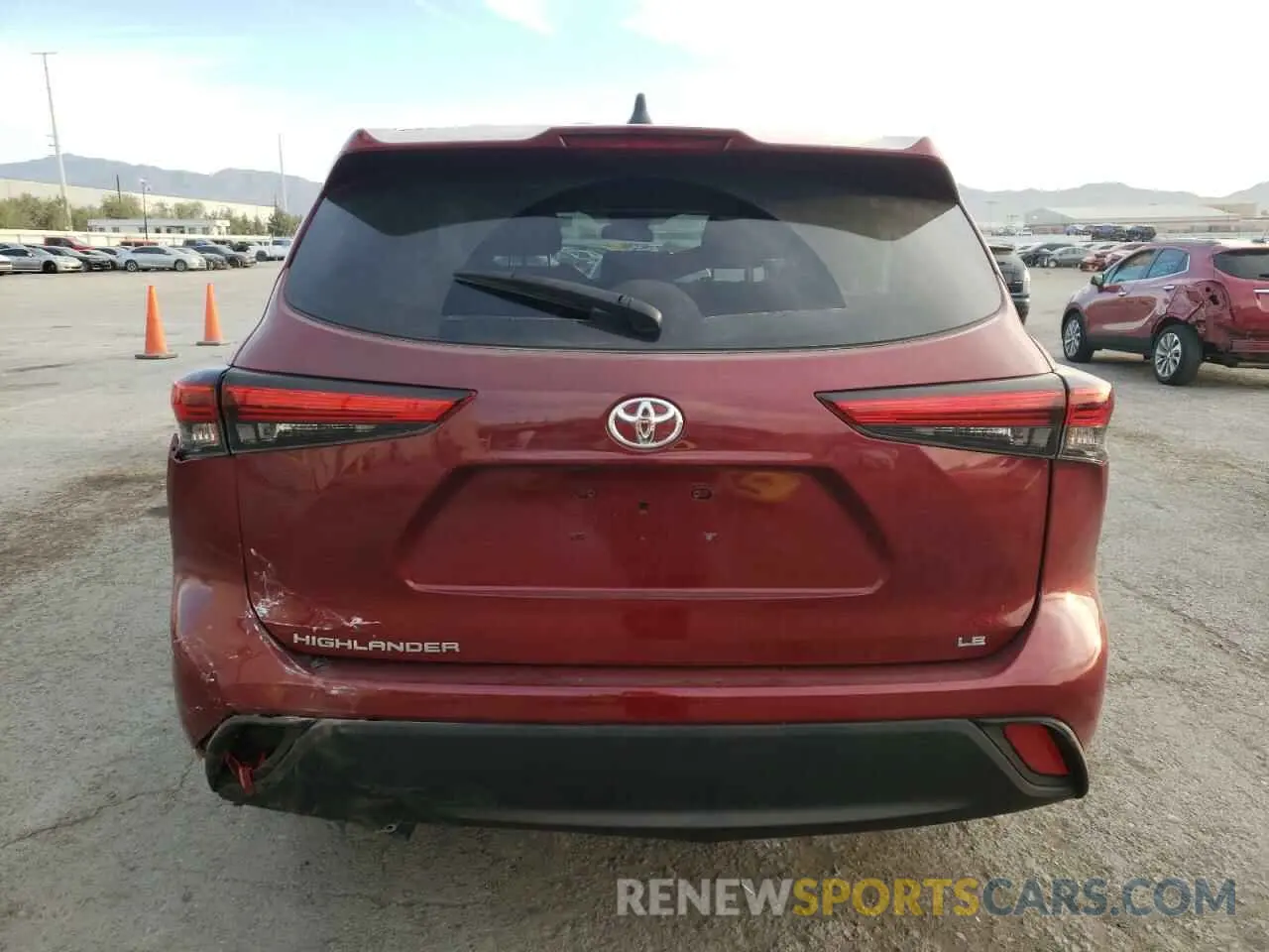 6 Photograph of a damaged car 5TDZZRAH3NS545975 TOYOTA HIGHLANDER 2022