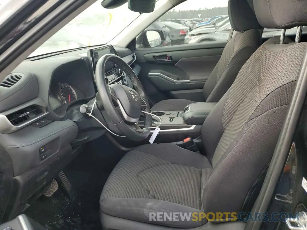 7 Photograph of a damaged car 5TDZZRAH4NS092272 TOYOTA HIGHLANDER 2022