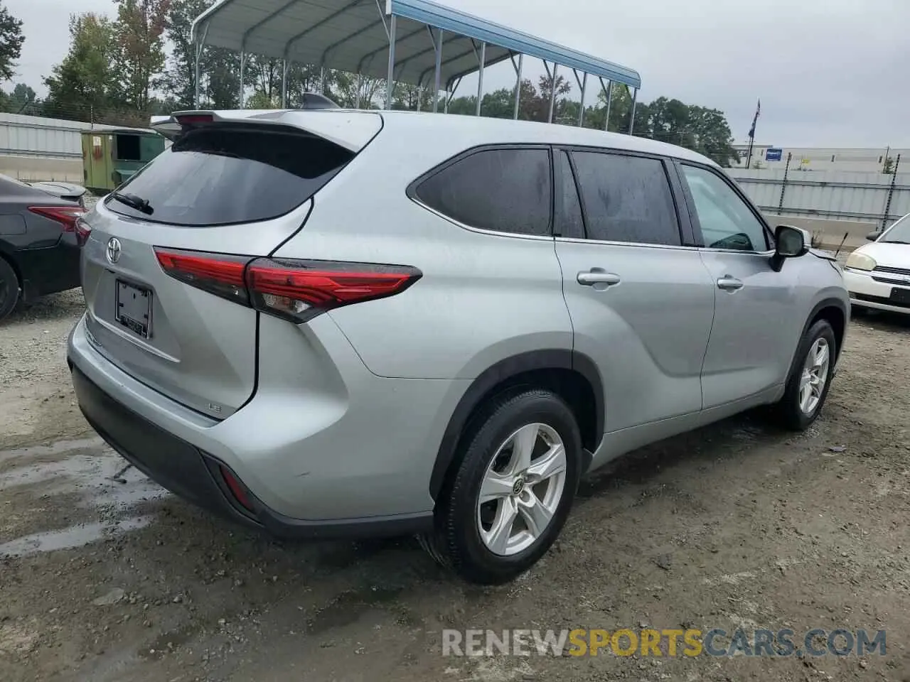 3 Photograph of a damaged car 5TDZZRAH4NS116375 TOYOTA HIGHLANDER 2022