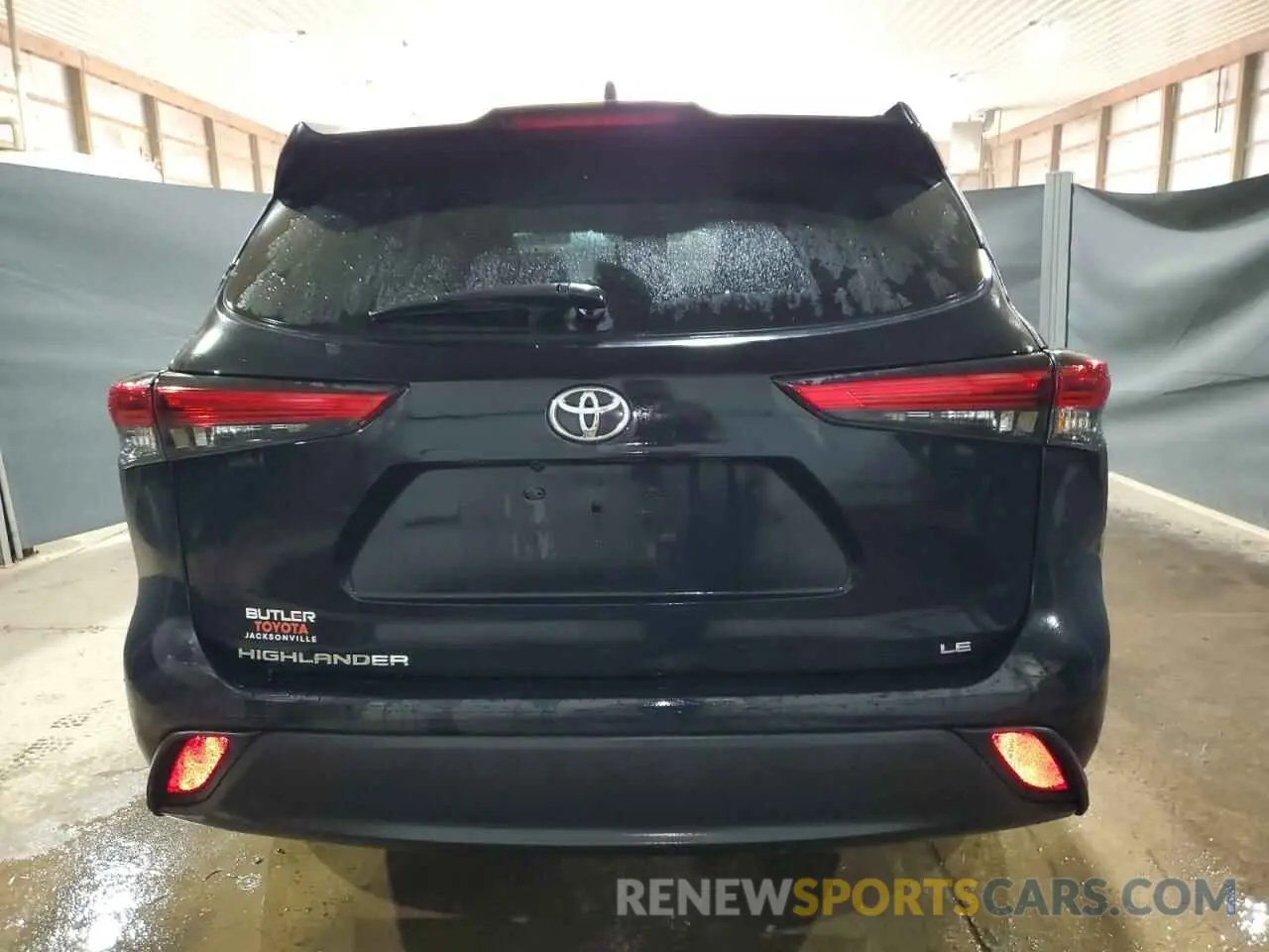6 Photograph of a damaged car 5TDZZRAH5NS115901 TOYOTA HIGHLANDER 2022