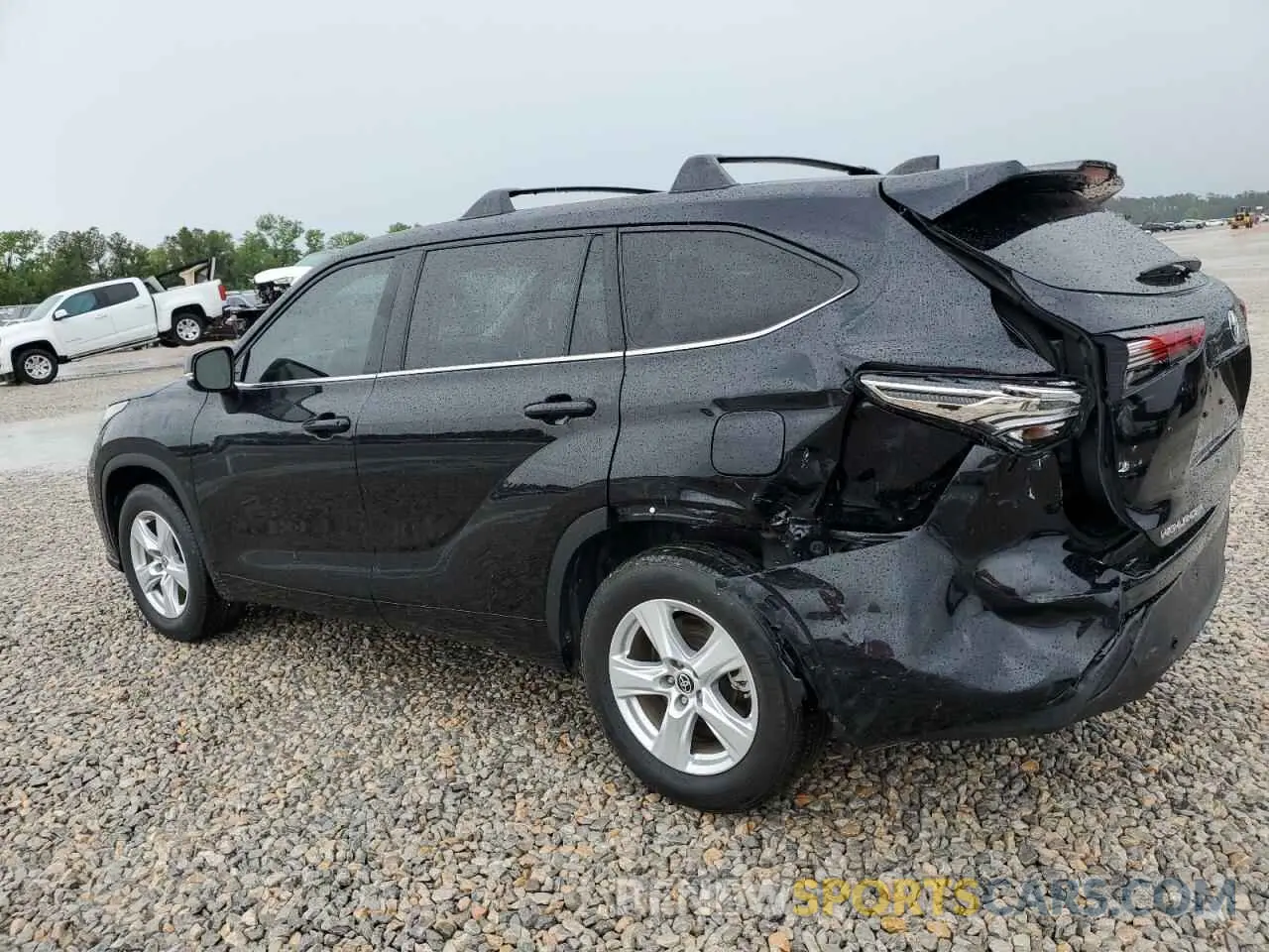 2 Photograph of a damaged car 5TDZZRAH5NS553351 TOYOTA HIGHLANDER 2022