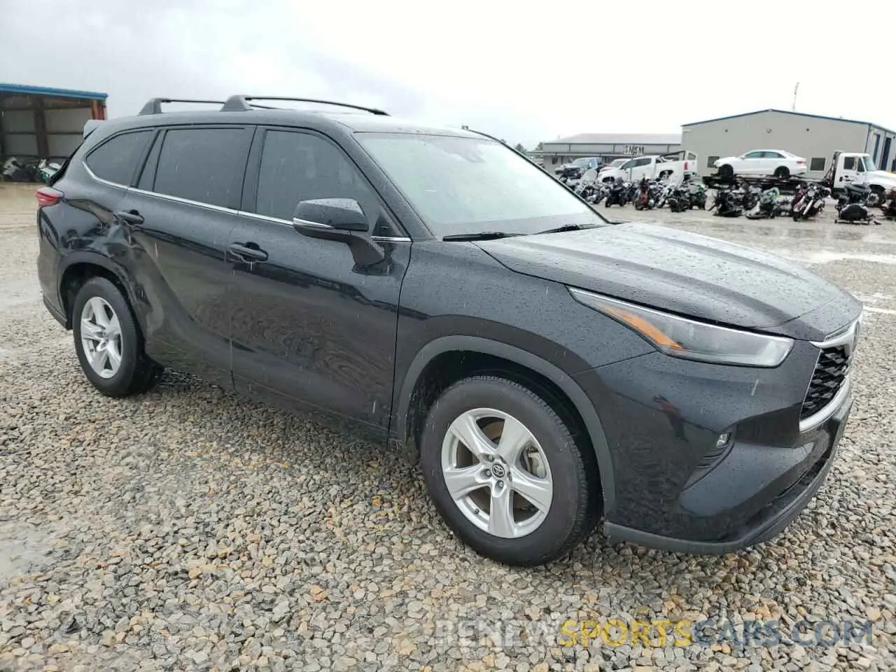 4 Photograph of a damaged car 5TDZZRAH5NS553351 TOYOTA HIGHLANDER 2022