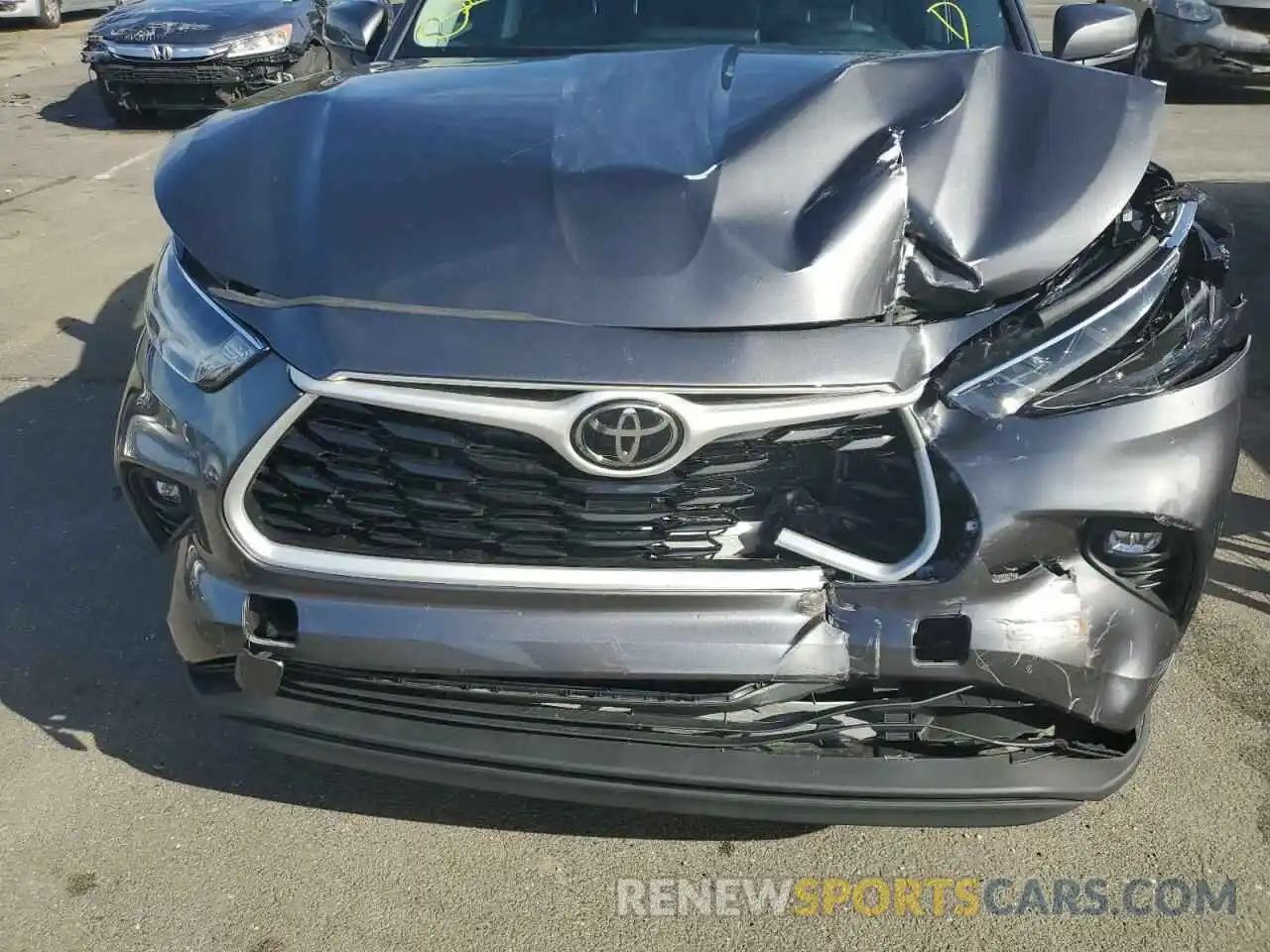 7 Photograph of a damaged car 5TDZZRAH9NS107669 TOYOTA HIGHLANDER 2022