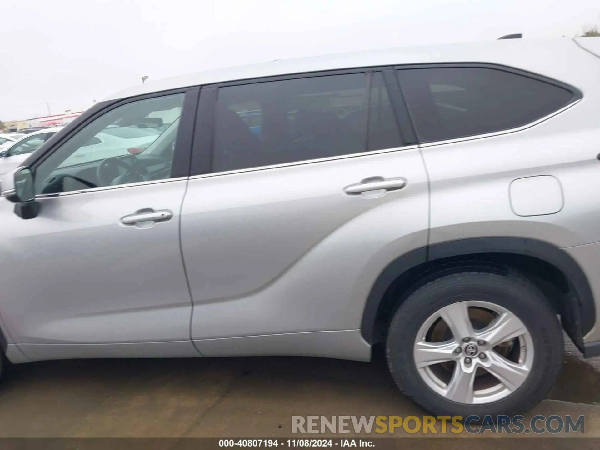 14 Photograph of a damaged car 5TDZZRAH9NS134676 TOYOTA HIGHLANDER 2022