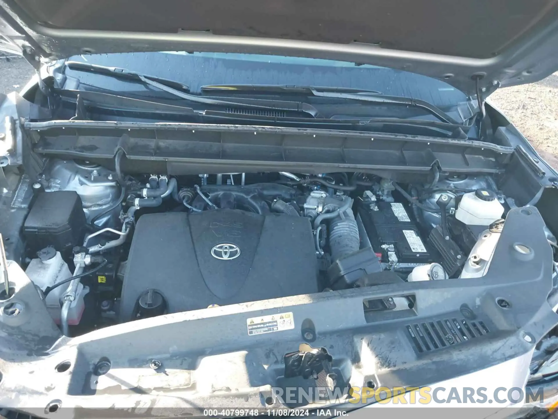 10 Photograph of a damaged car 5TDZZRAH9NS137948 TOYOTA HIGHLANDER 2022