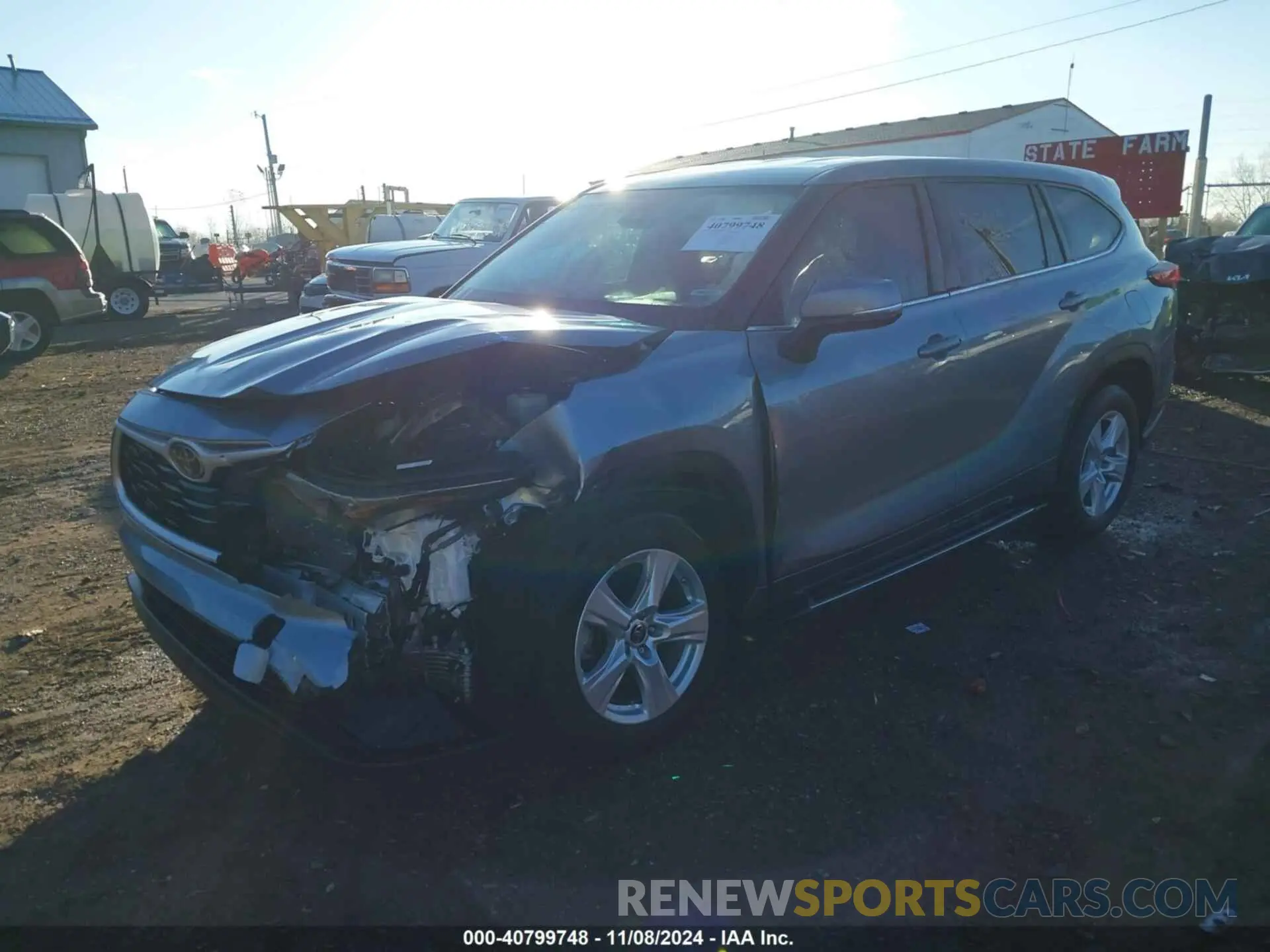 2 Photograph of a damaged car 5TDZZRAH9NS137948 TOYOTA HIGHLANDER 2022