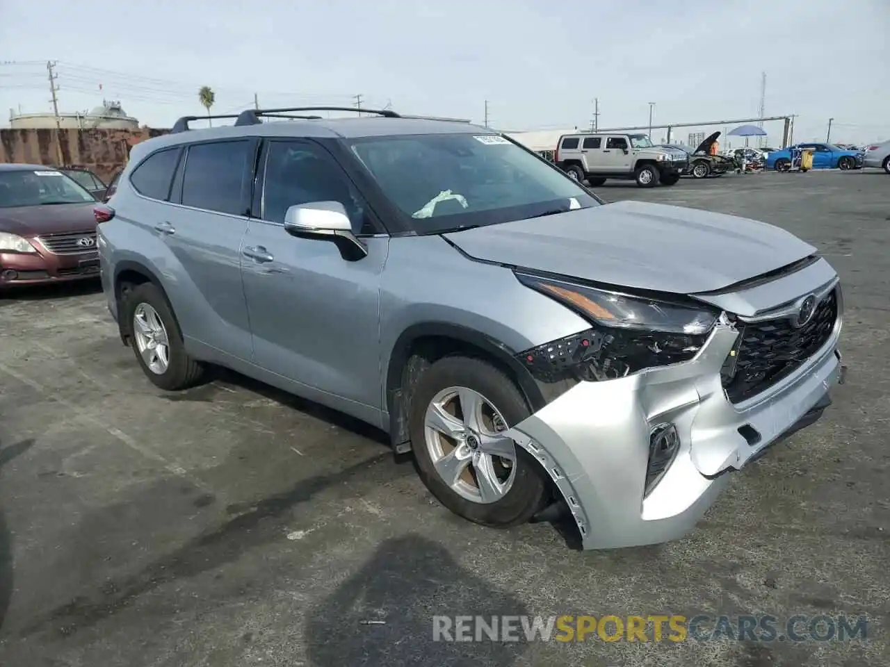 4 Photograph of a damaged car 5TDZZRAHXNS108510 TOYOTA HIGHLANDER 2022