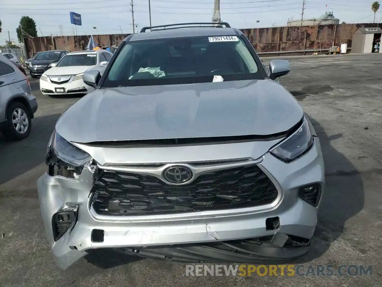 5 Photograph of a damaged car 5TDZZRAHXNS108510 TOYOTA HIGHLANDER 2022