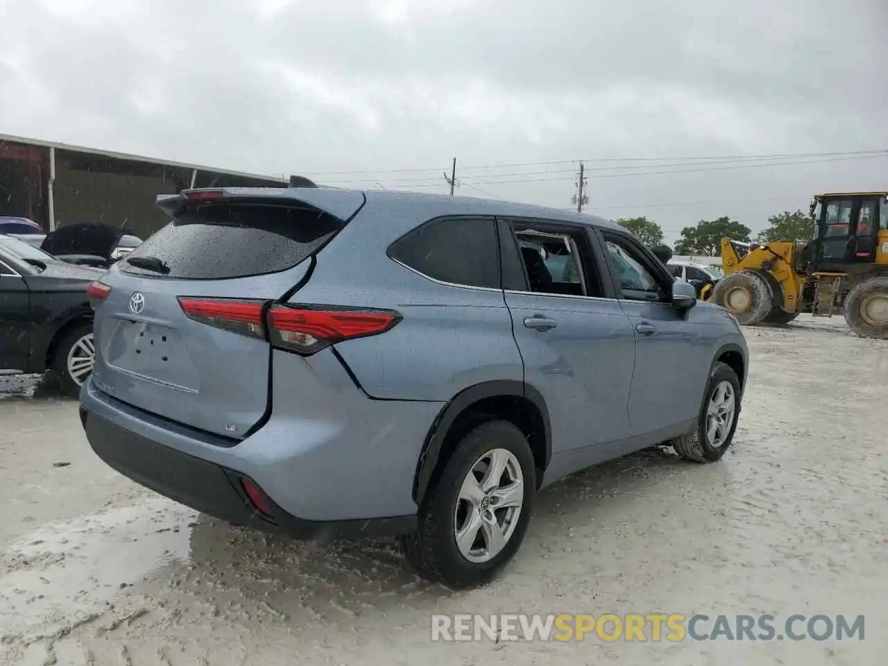 4 Photograph of a damaged car 5TDZZRAHXNS125064 TOYOTA HIGHLANDER 2022