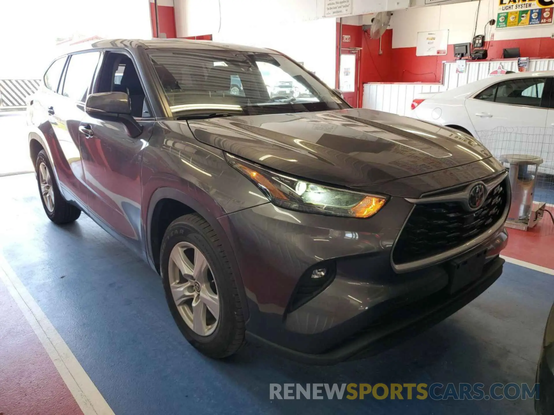 12 Photograph of a damaged car 5TDZZRAHXNS559355 TOYOTA HIGHLANDER 2022