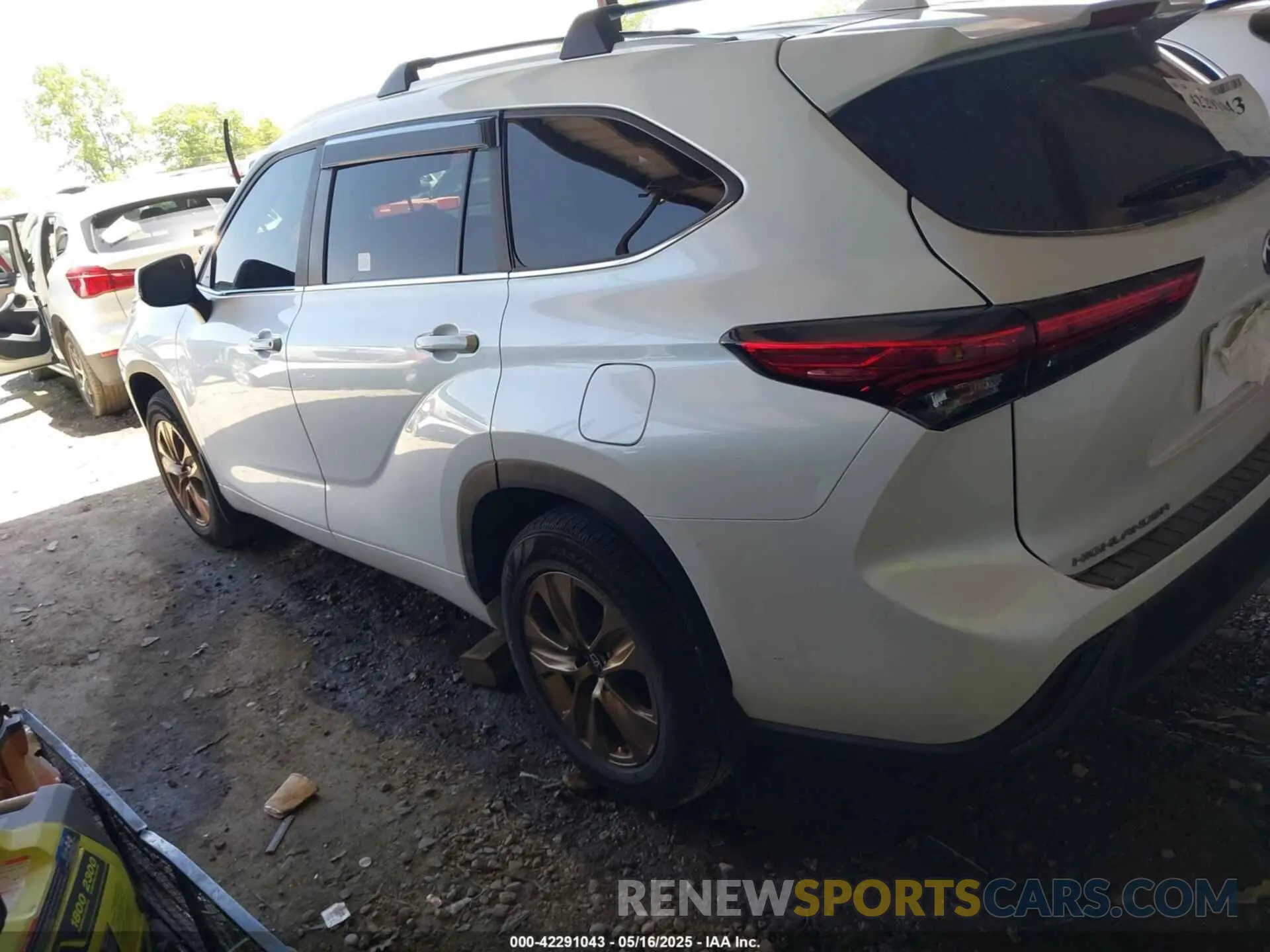 3 Photograph of a damaged car 5TDAARAH7PS017203 TOYOTA HIGHLANDER 2023
