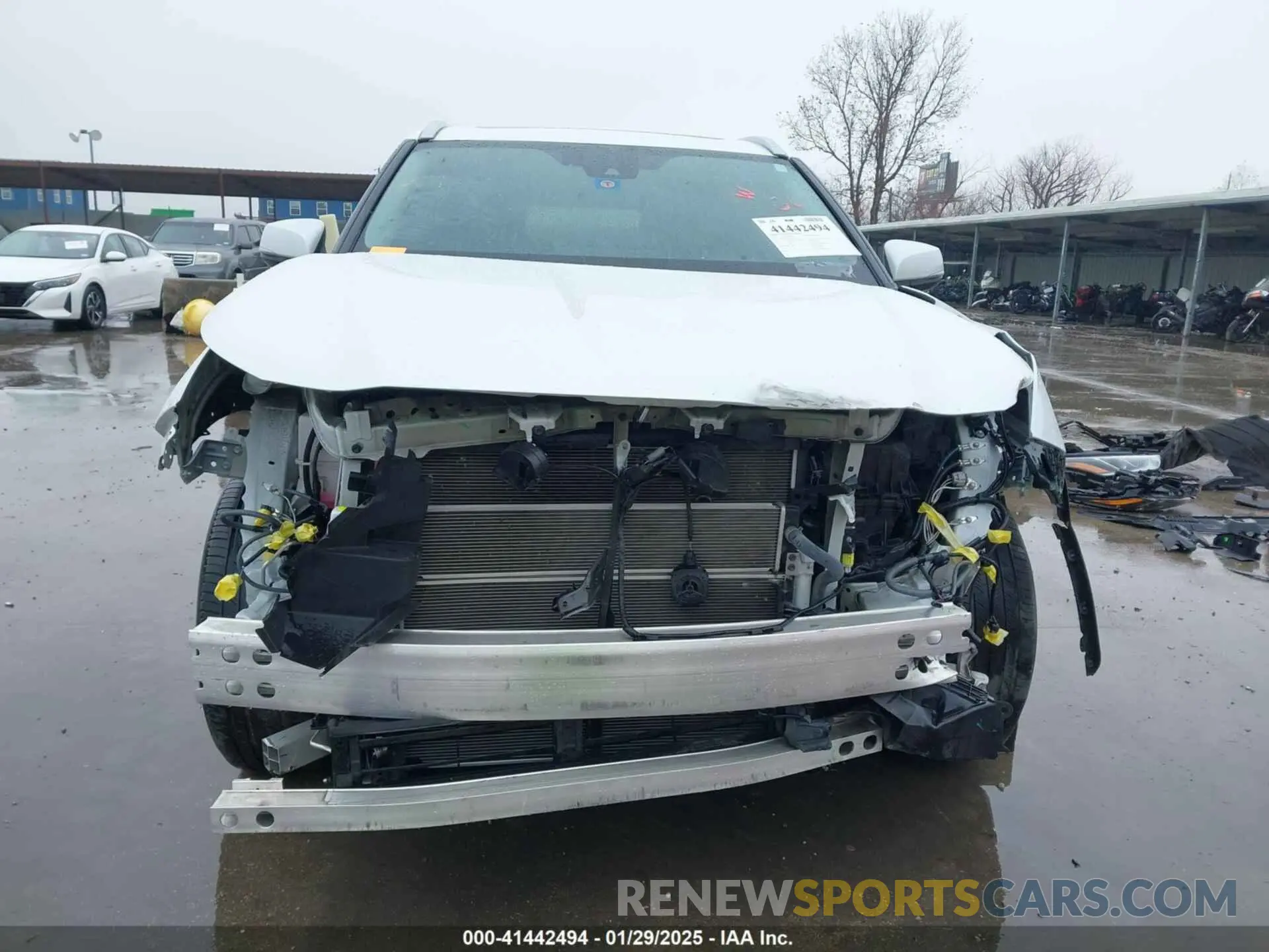 13 Photograph of a damaged car 5TDAARAH7PS519564 TOYOTA HIGHLANDER 2023