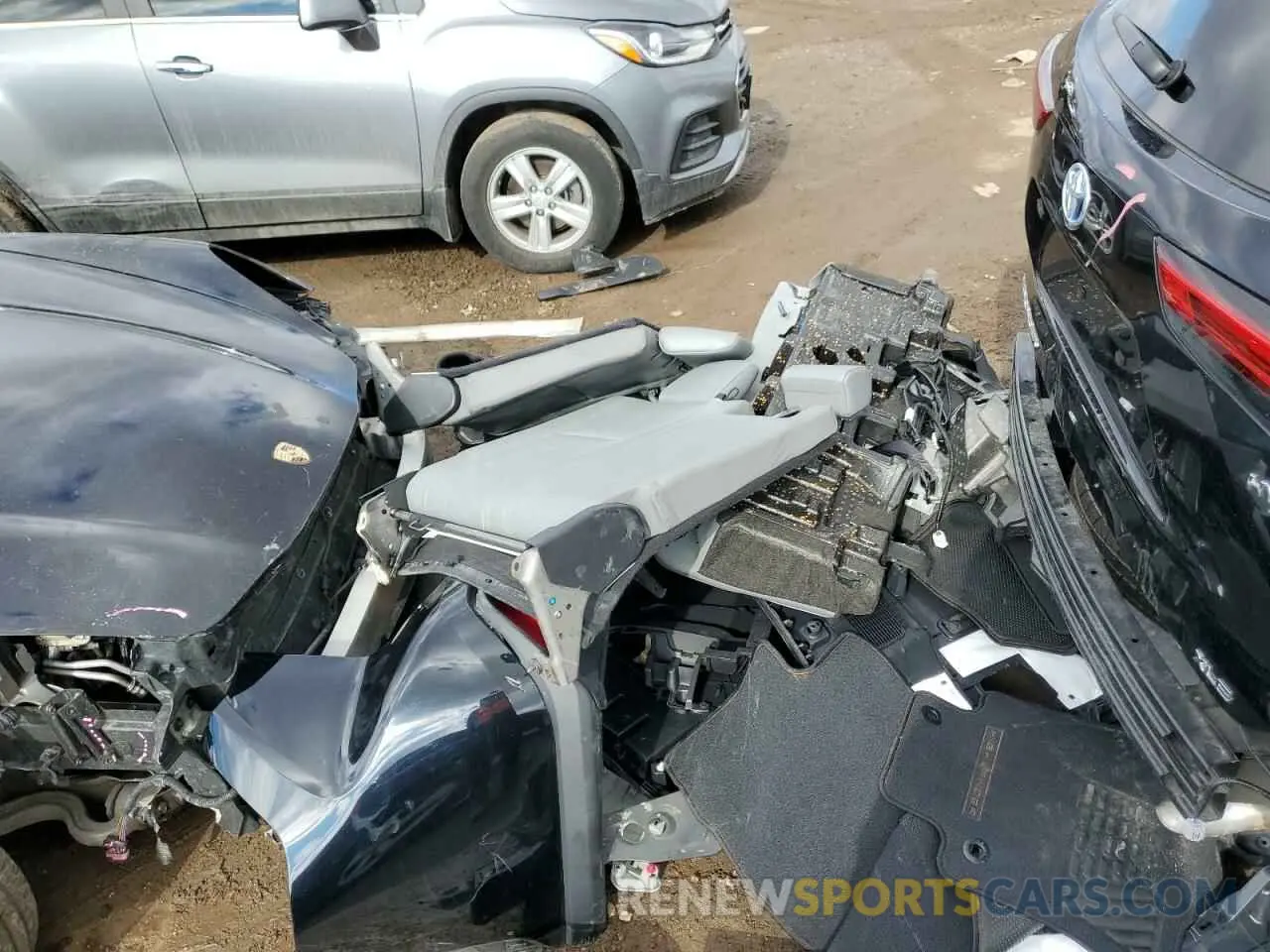 13 Photograph of a damaged car 5TDABRCH5PS119531 TOYOTA HIGHLANDER 2023