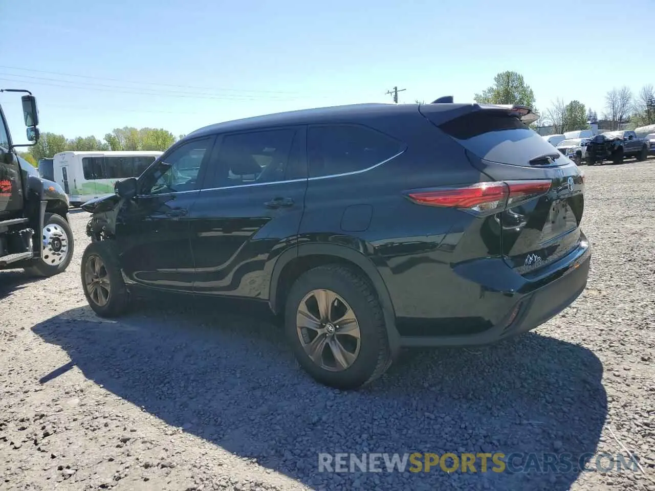 2 Photograph of a damaged car 5TDABRCH5PS602677 TOYOTA HIGHLANDER 2023