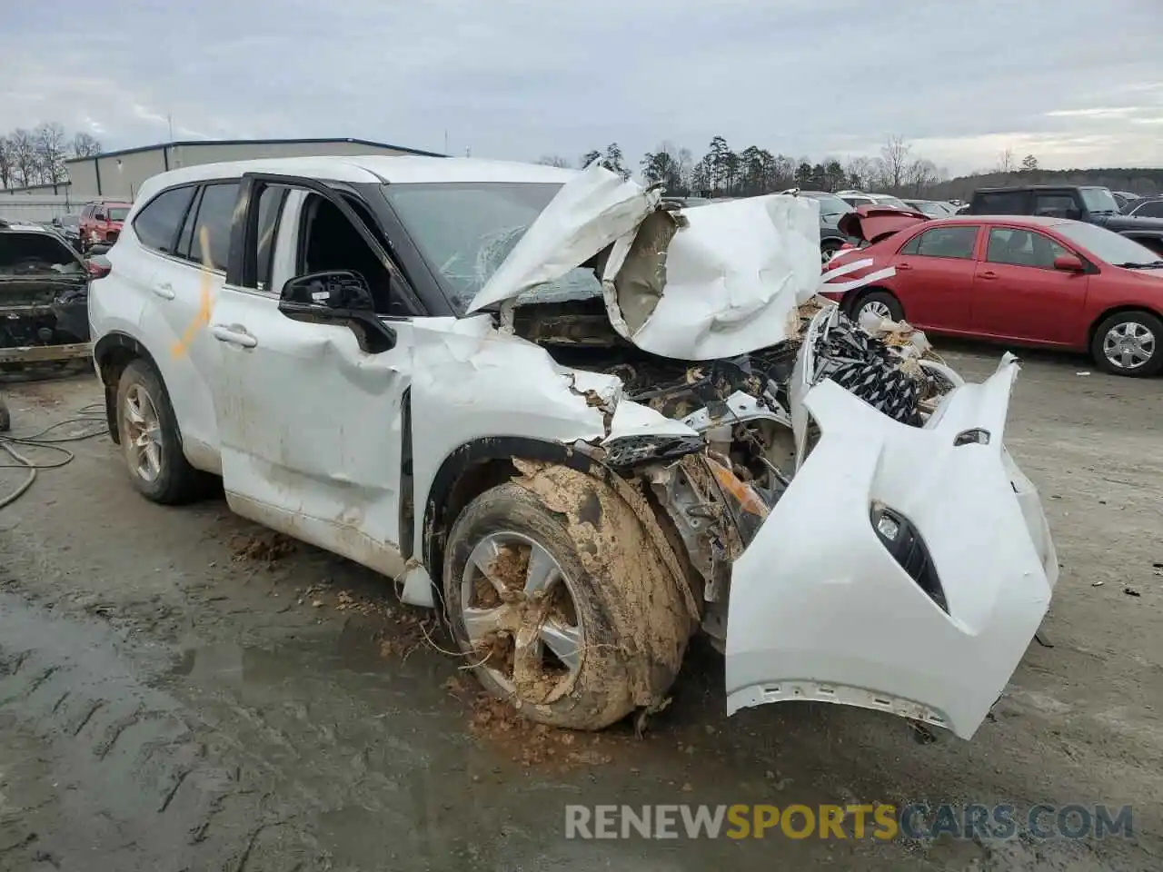 4 Photograph of a damaged car 5TDBBRCH0PS565669 TOYOTA HIGHLANDER 2023