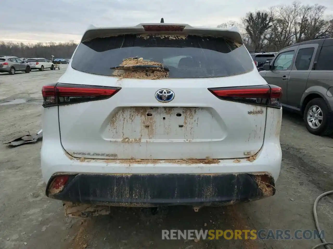 6 Photograph of a damaged car 5TDBBRCH0PS565669 TOYOTA HIGHLANDER 2023