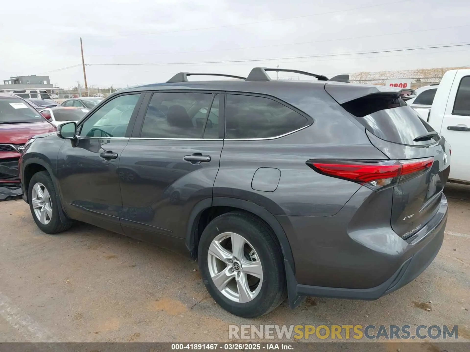 14 Photograph of a damaged car 5TDBBRCH2PS108846 TOYOTA HIGHLANDER 2023
