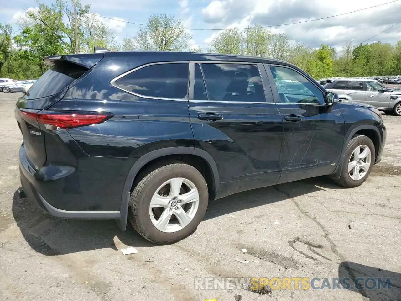 3 Photograph of a damaged car 5TDBBRCH2PS130247 TOYOTA HIGHLANDER 2023