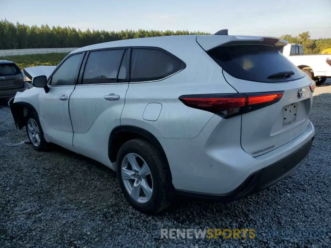 2 Photograph of a damaged car 5TDBBRCH4PS109142 TOYOTA HIGHLANDER 2023