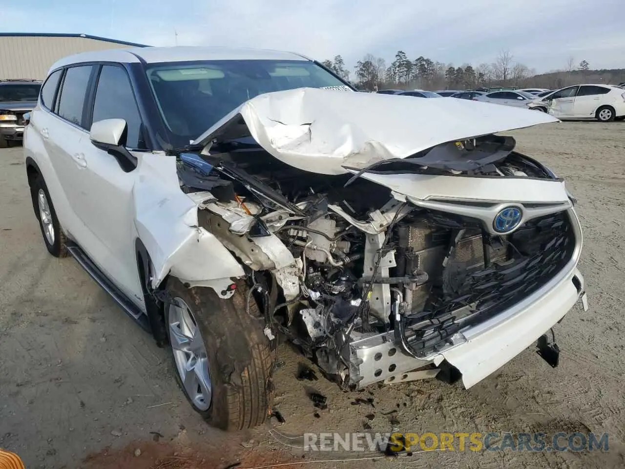 4 Photograph of a damaged car 5TDBBRCH6PS564574 TOYOTA HIGHLANDER 2023