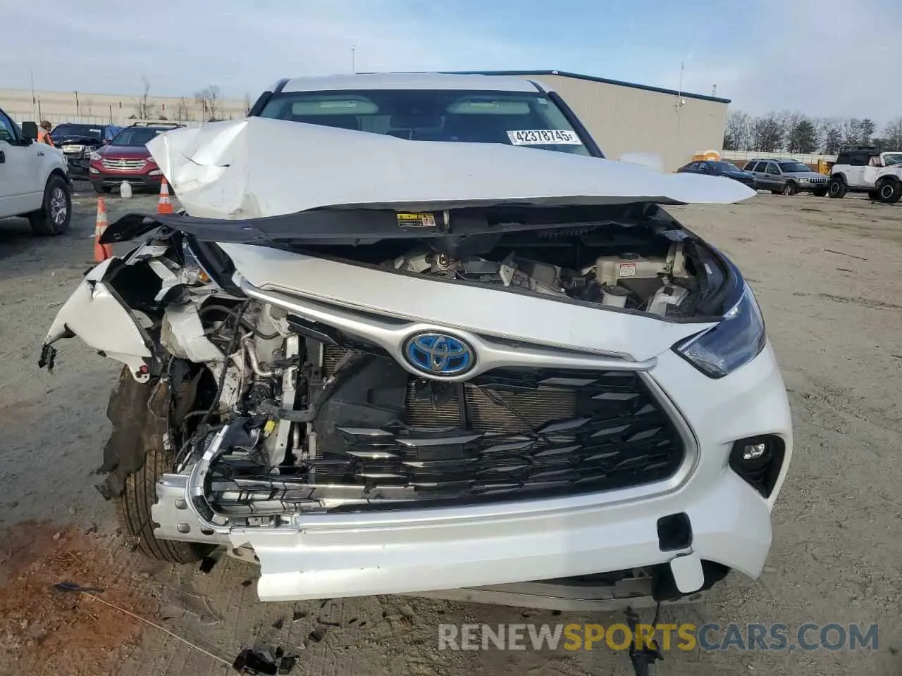 5 Photograph of a damaged car 5TDBBRCH6PS564574 TOYOTA HIGHLANDER 2023