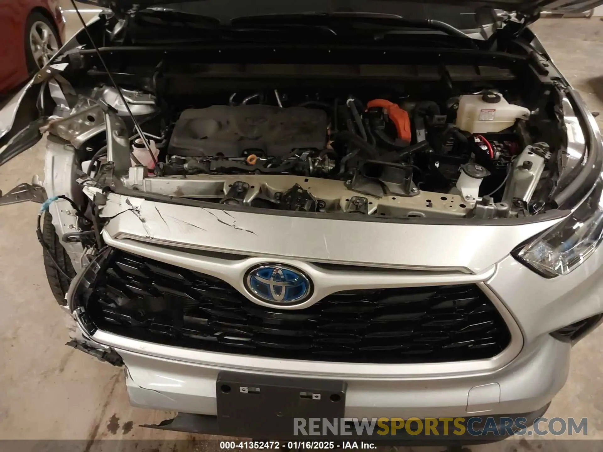 10 Photograph of a damaged car 5TDBBRCH7PS570304 TOYOTA HIGHLANDER 2023