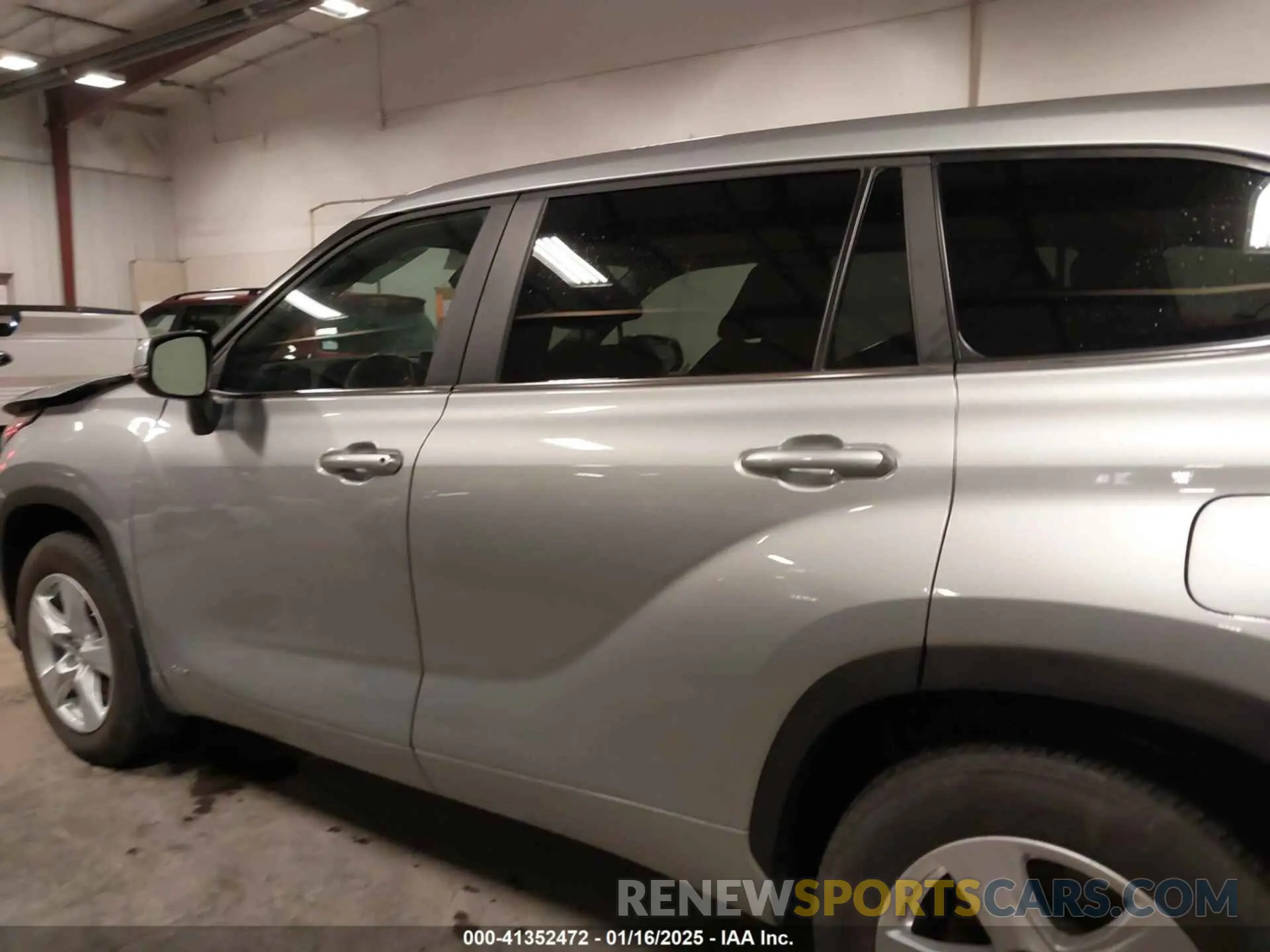 15 Photograph of a damaged car 5TDBBRCH7PS570304 TOYOTA HIGHLANDER 2023