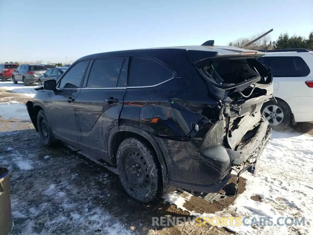 2 Photograph of a damaged car 5TDBBRCHXPS113549 TOYOTA HIGHLANDER 2023