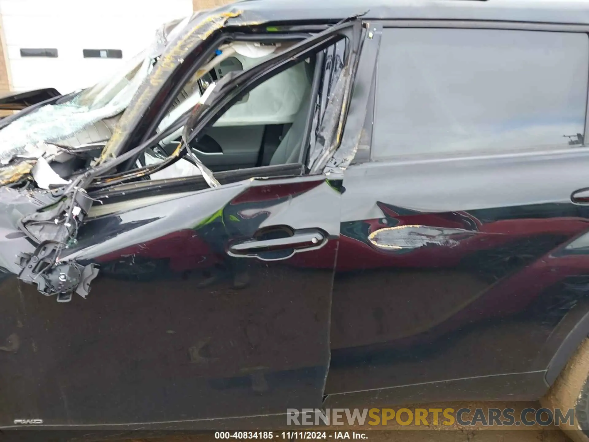 13 Photograph of a damaged car 5TDBBRCHXPS566778 TOYOTA HIGHLANDER 2023