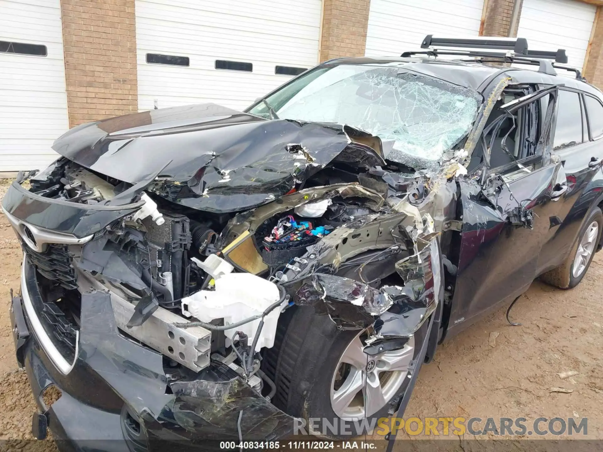 6 Photograph of a damaged car 5TDBBRCHXPS566778 TOYOTA HIGHLANDER 2023