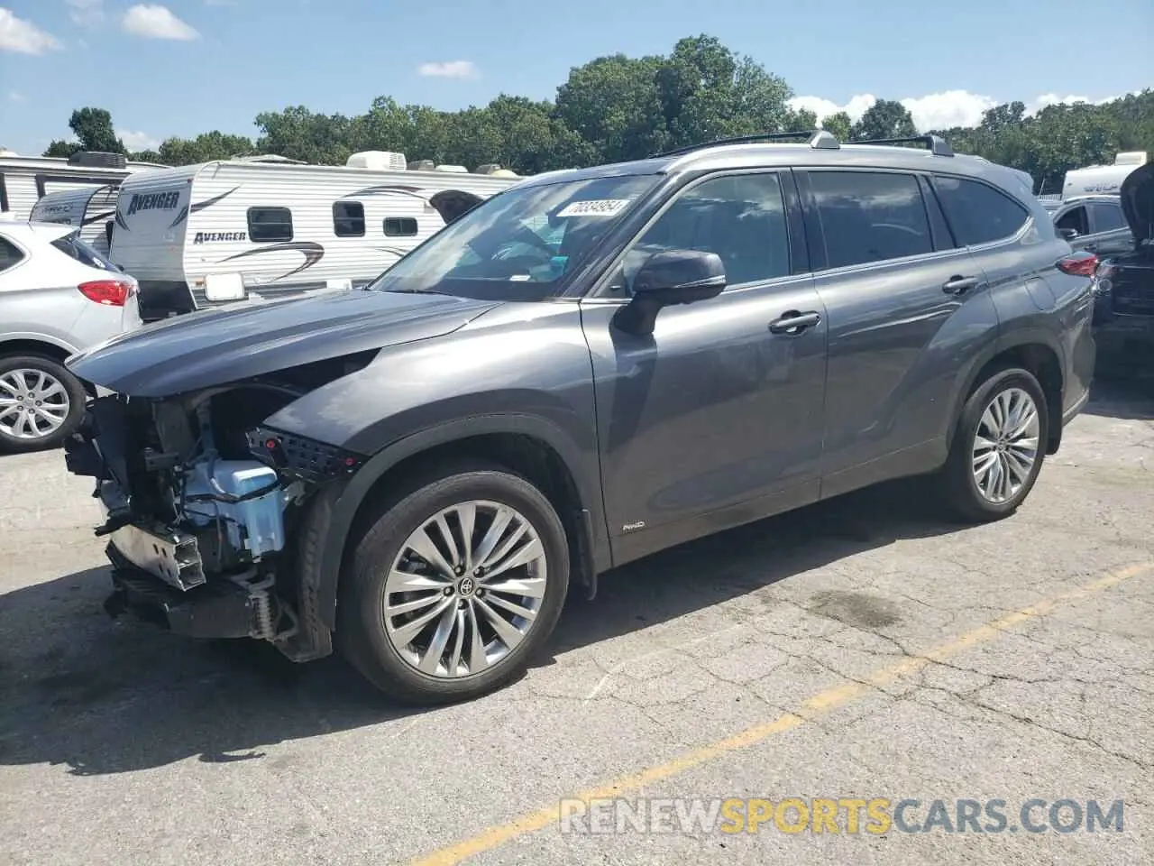 1 Photograph of a damaged car 5TDEBRCH9PS596352 TOYOTA HIGHLANDER 2023