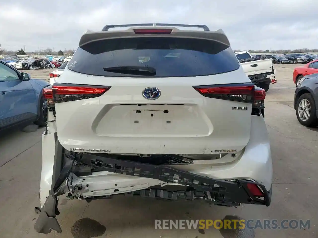 6 Photograph of a damaged car 5TDFARAH5PS016430 TOYOTA HIGHLANDER 2023