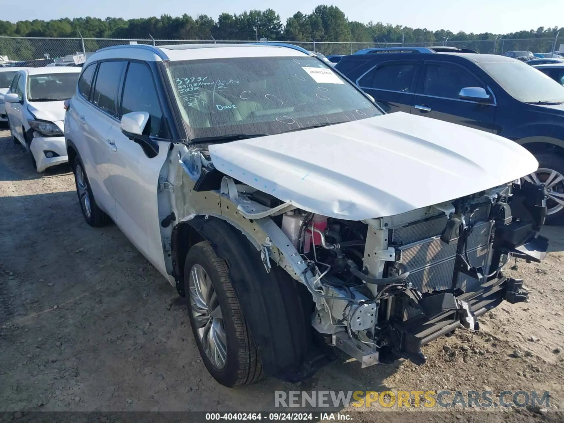 13 Photograph of a damaged car 5TDFARAH7PS527184 TOYOTA HIGHLANDER 2023