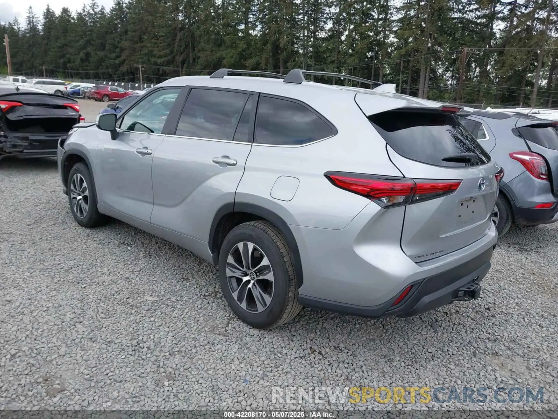 3 Photograph of a damaged car 5TDKARAH5PS519843 TOYOTA HIGHLANDER 2023