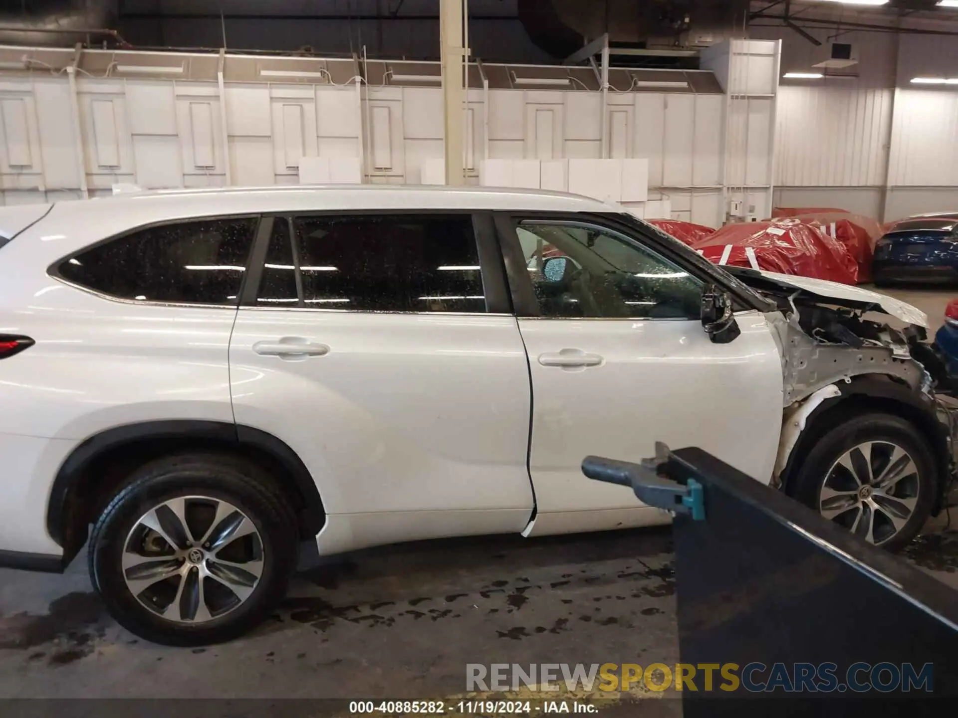 14 Photograph of a damaged car 5TDKARAH9PS519179 TOYOTA HIGHLANDER 2023