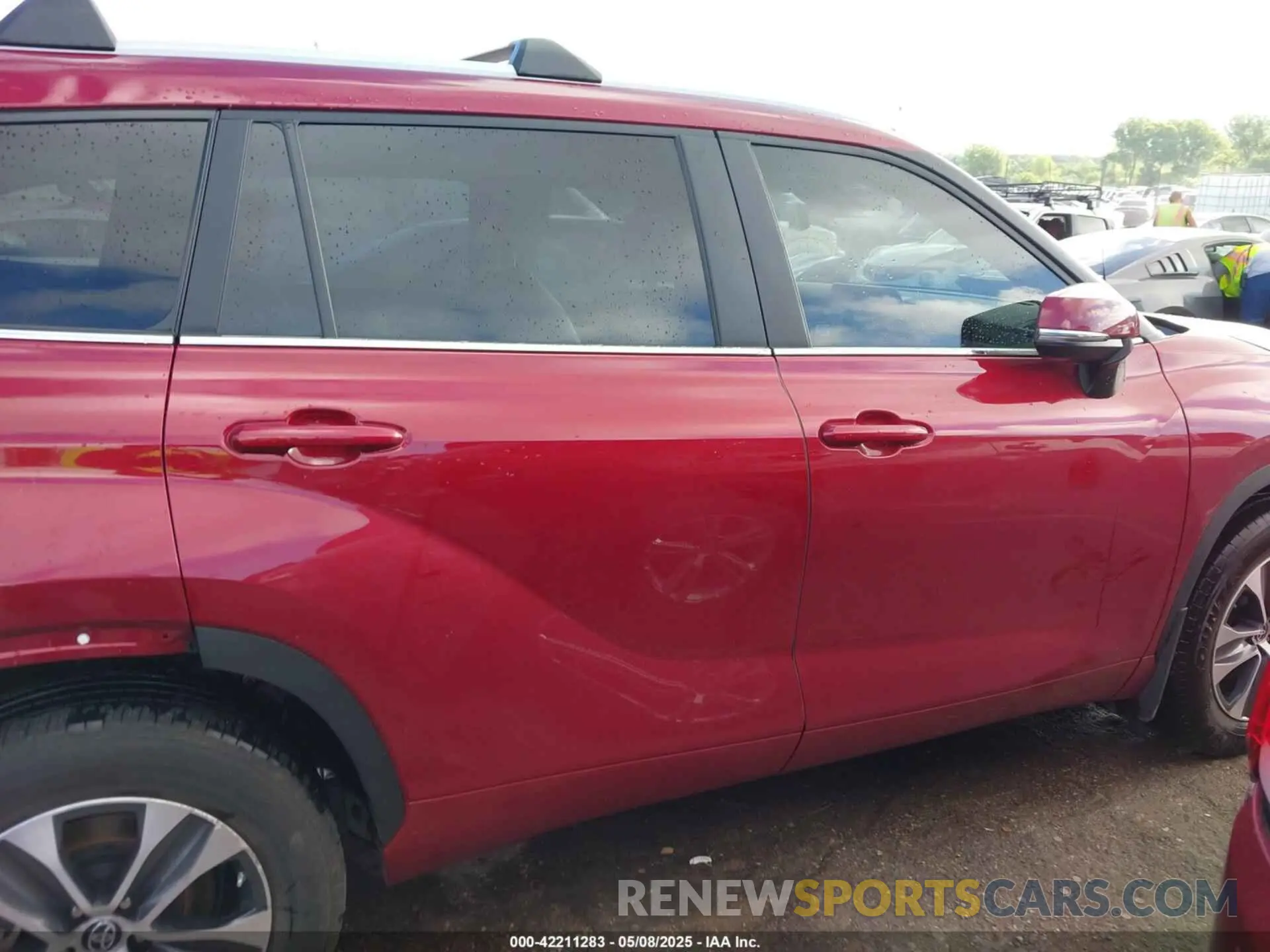 14 Photograph of a damaged car 5TDKARAH9PS520655 TOYOTA HIGHLANDER 2023