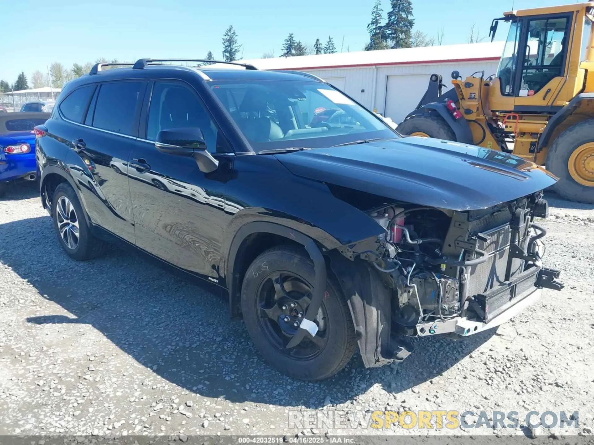 1 Photograph of a damaged car 5TDKBRCH0PS566577 TOYOTA HIGHLANDER 2023