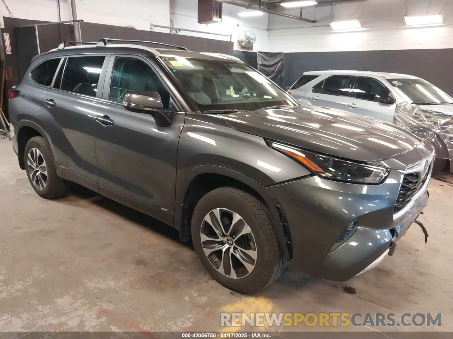 1 Photograph of a damaged car 5TDKBRCH0PS568989 TOYOTA HIGHLANDER 2023