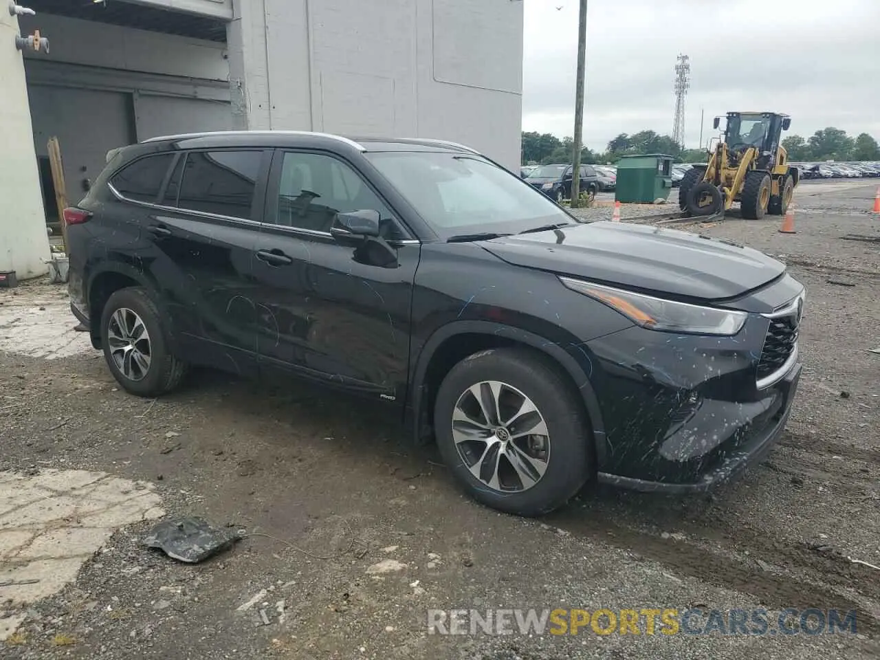 4 Photograph of a damaged car 5TDKBRCH0PS583413 TOYOTA HIGHLANDER 2023