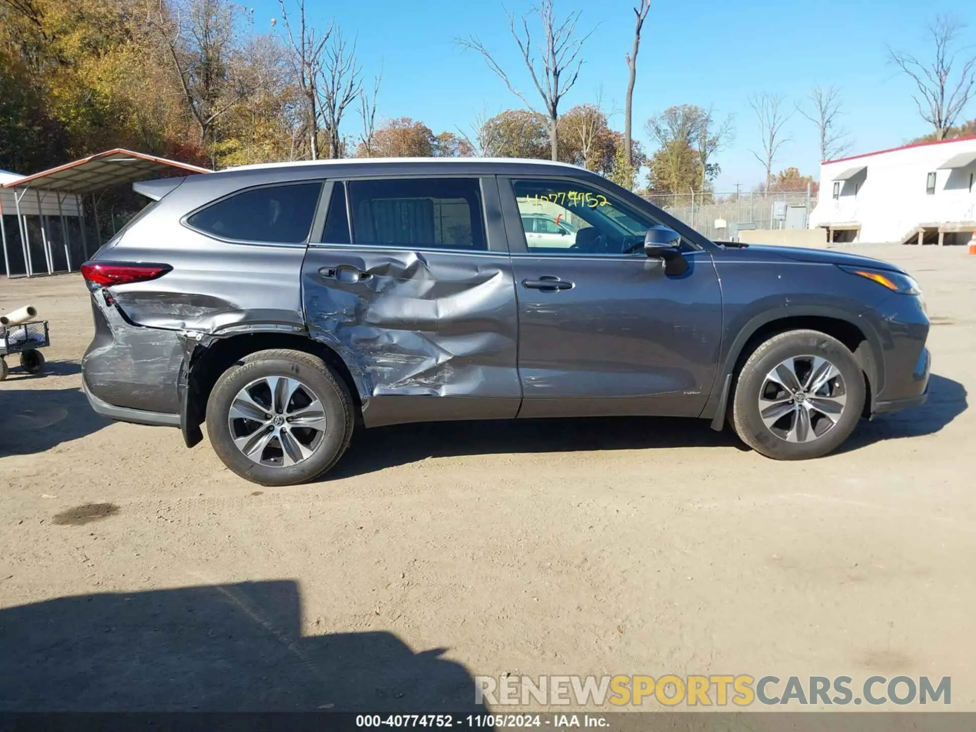 13 Photograph of a damaged car 5TDKBRCH1PS120096 TOYOTA HIGHLANDER 2023