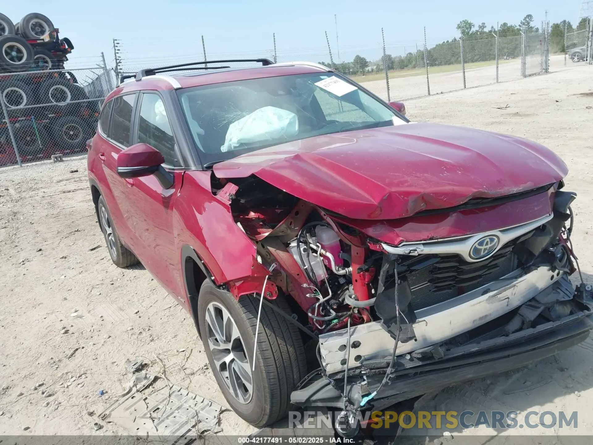 1 Photograph of a damaged car 5TDKBRCH1PS599281 TOYOTA HIGHLANDER 2023