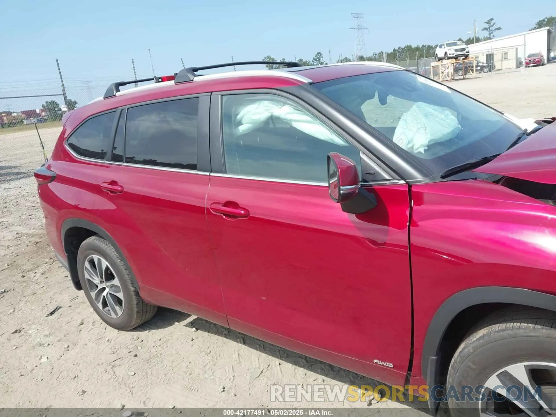13 Photograph of a damaged car 5TDKBRCH1PS599281 TOYOTA HIGHLANDER 2023