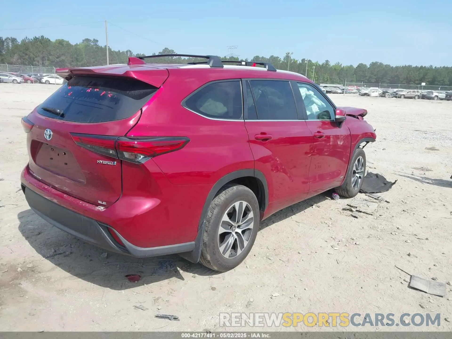 4 Photograph of a damaged car 5TDKBRCH1PS599281 TOYOTA HIGHLANDER 2023
