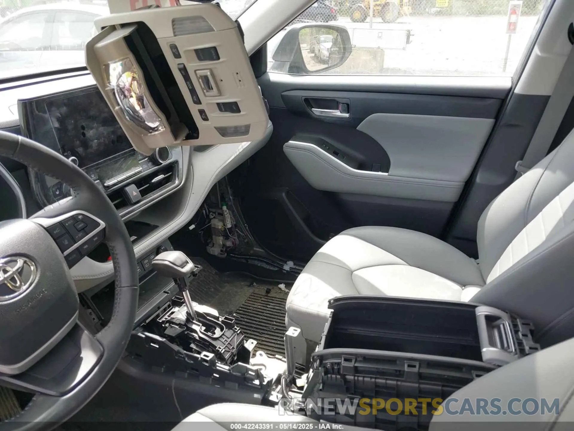 6 Photograph of a damaged car 5TDKBRCH2PS125775 TOYOTA HIGHLANDER 2023