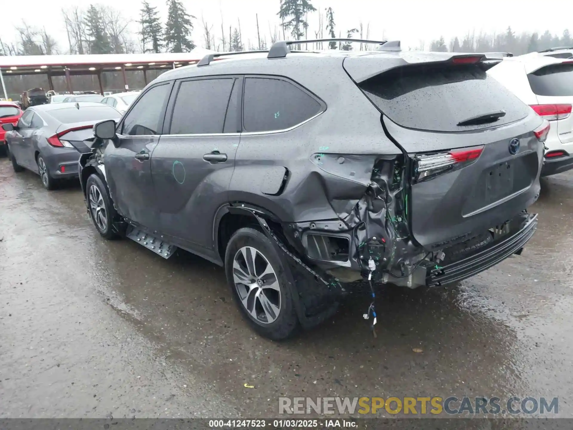 3 Photograph of a damaged car 5TDKBRCH3PS579565 TOYOTA HIGHLANDER 2023