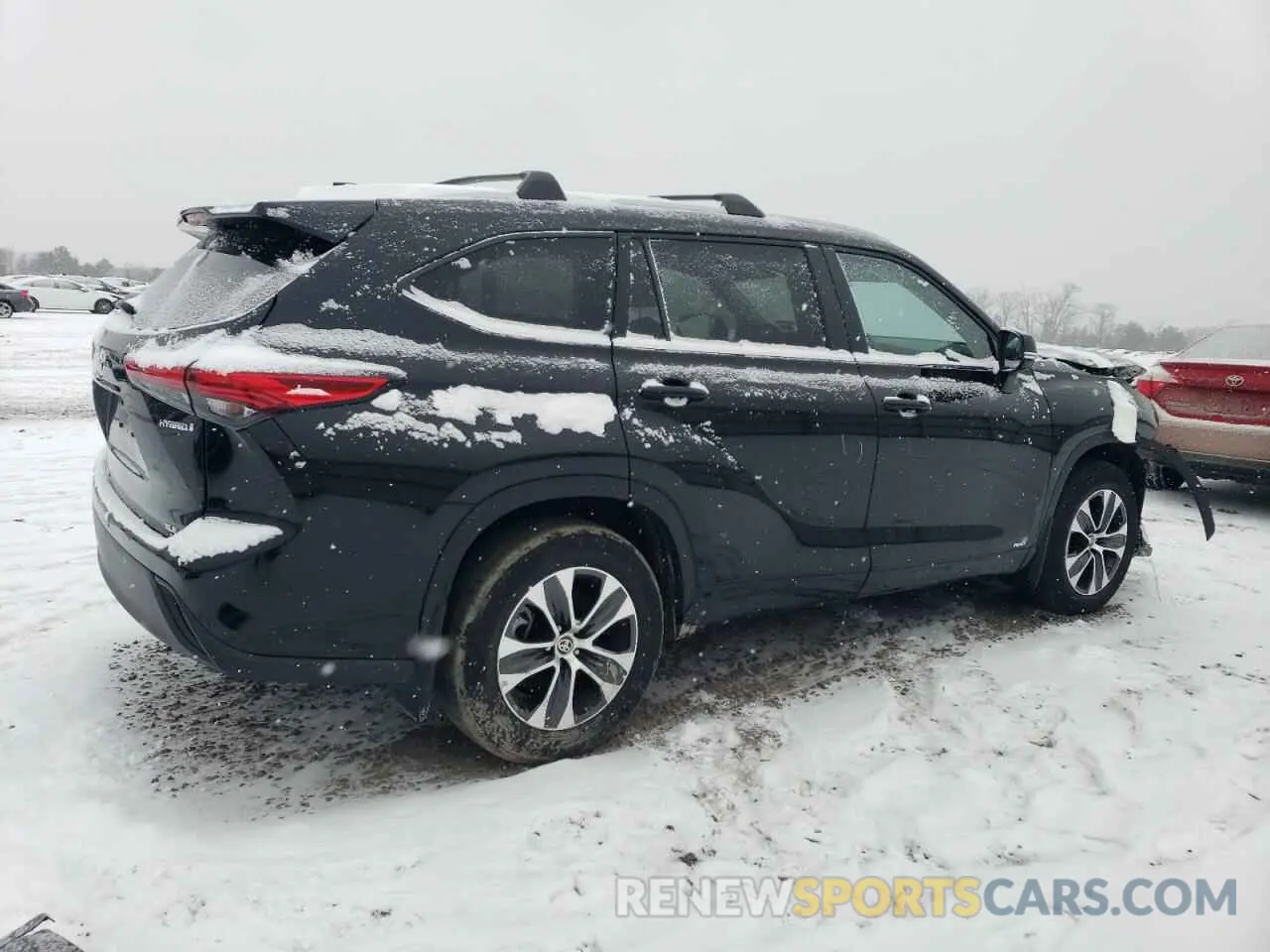 3 Photograph of a damaged car 5TDKBRCH3PS581378 TOYOTA HIGHLANDER 2023