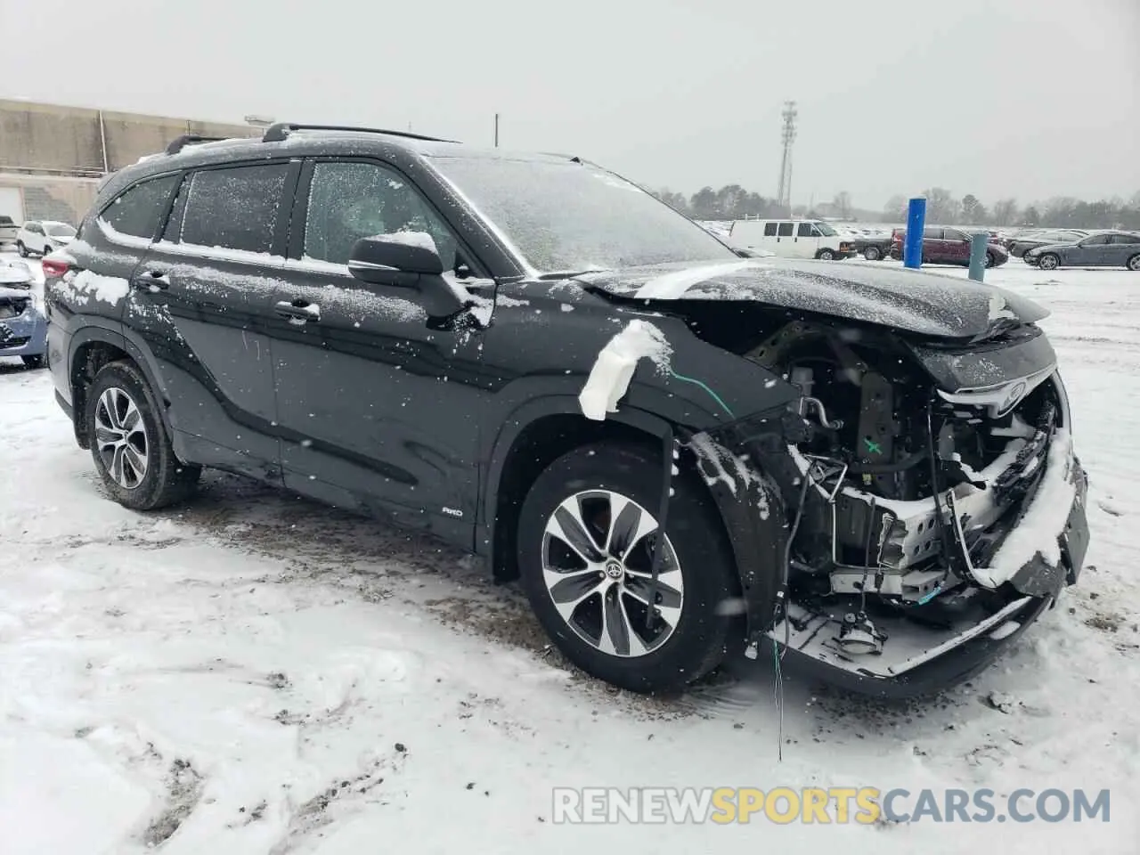 4 Photograph of a damaged car 5TDKBRCH3PS581378 TOYOTA HIGHLANDER 2023
