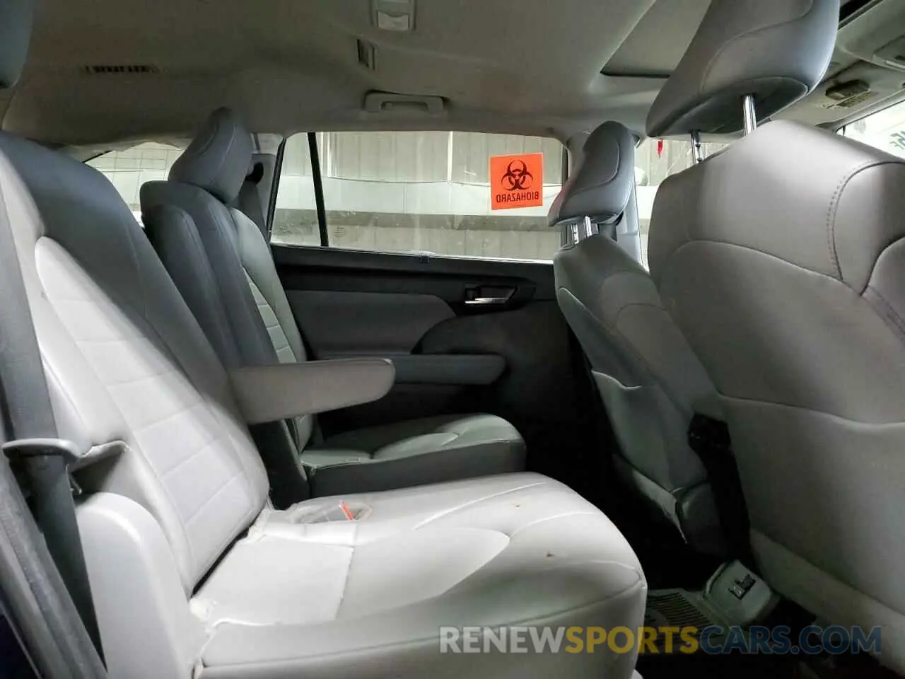 11 Photograph of a damaged car 5TDKBRCH4PS117788 TOYOTA HIGHLANDER 2023