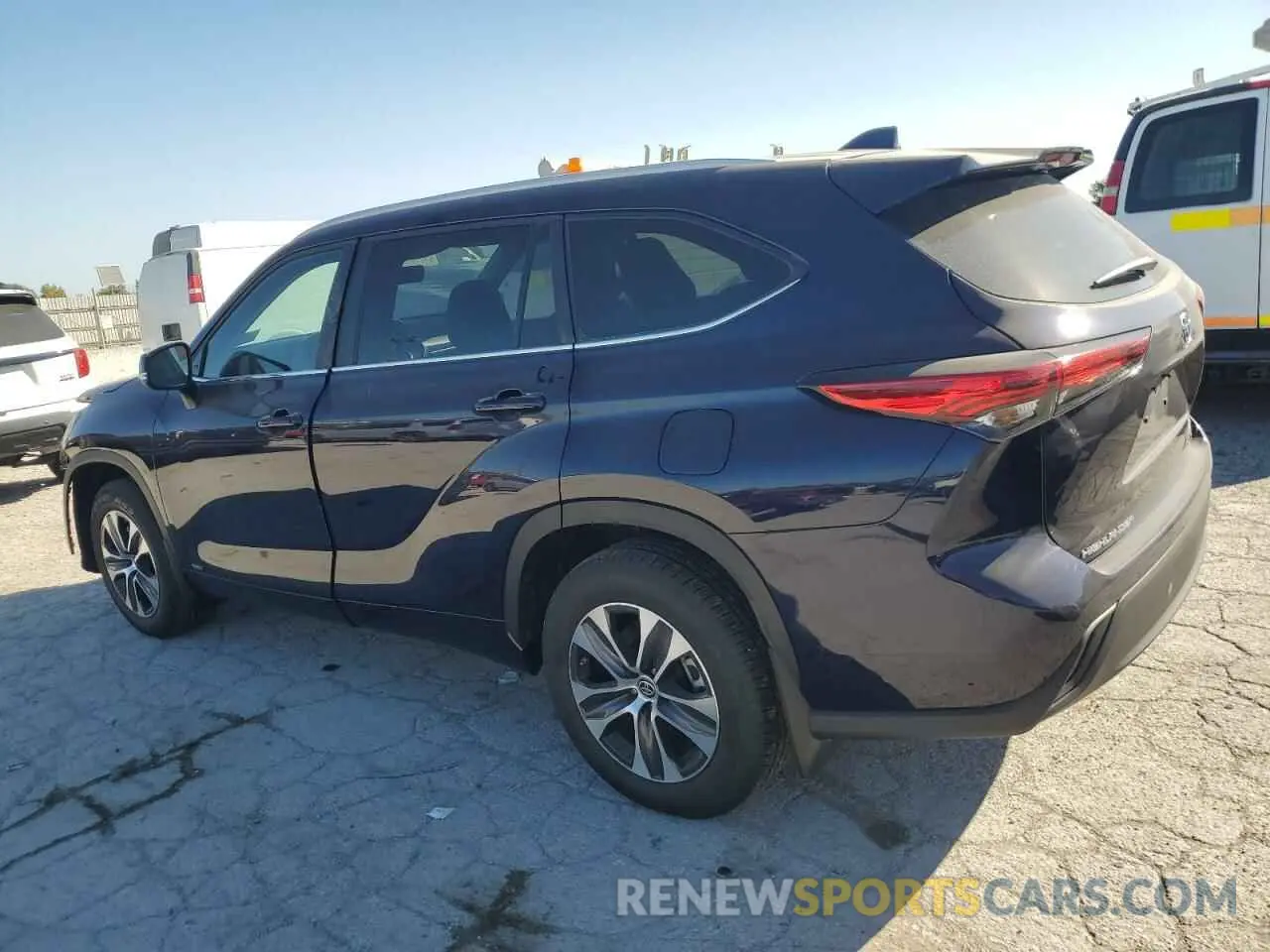 2 Photograph of a damaged car 5TDKBRCH5PS117296 TOYOTA HIGHLANDER 2023